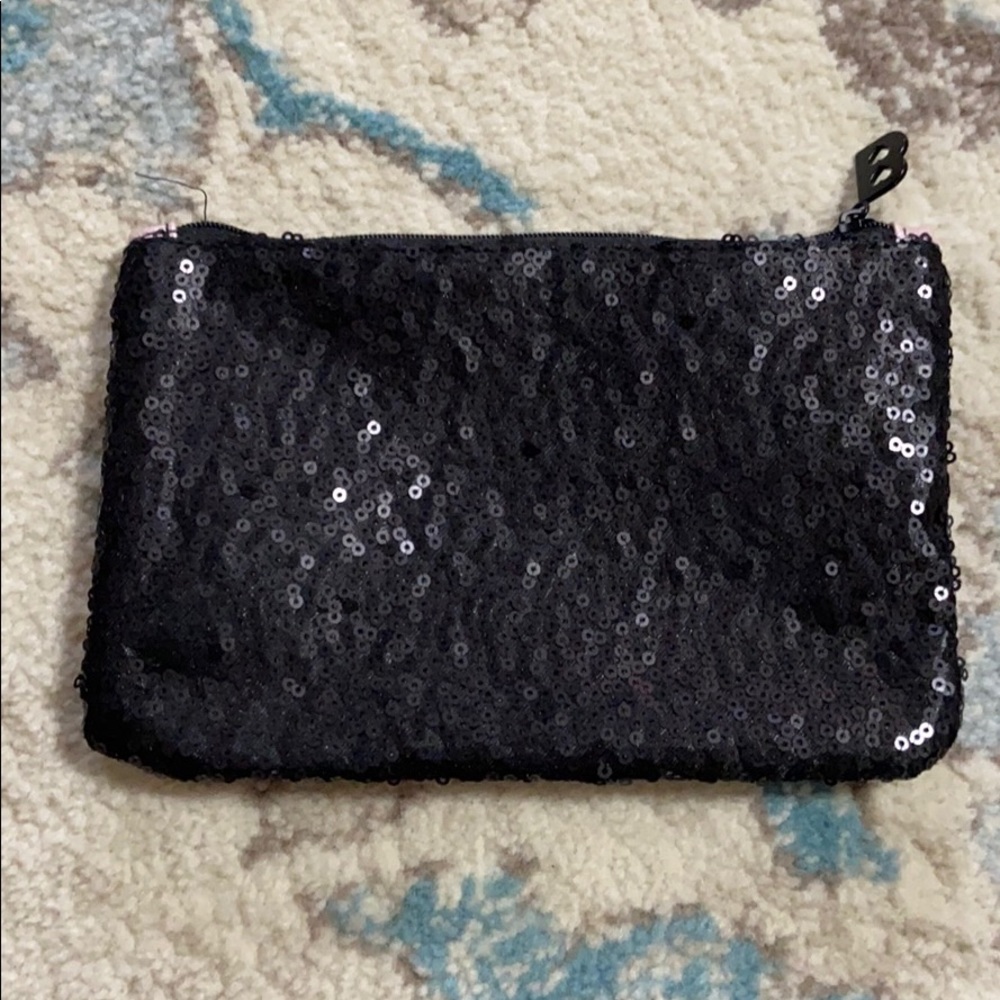 Makeup bag - Picture 2 of 2
